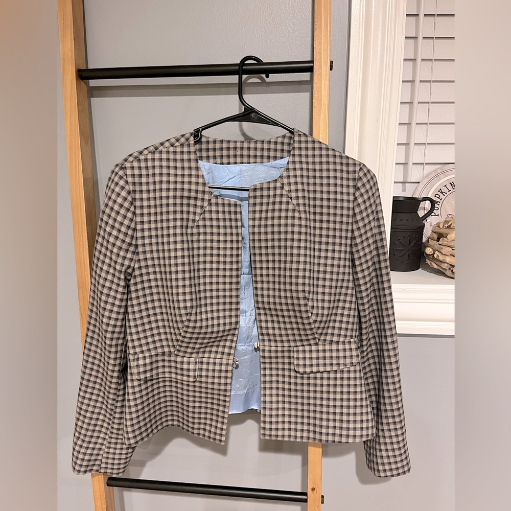 Custom tailored cropped blazer tan/blue/grey checkered size 6